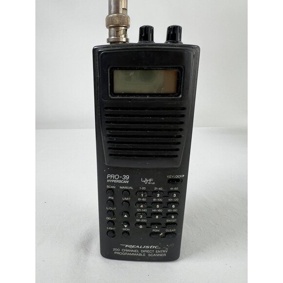 Realistic PRO-39 Hyperscan 200-Channel Programmable Scanner With Antenna UHF/VHF - Picture 2 of 9